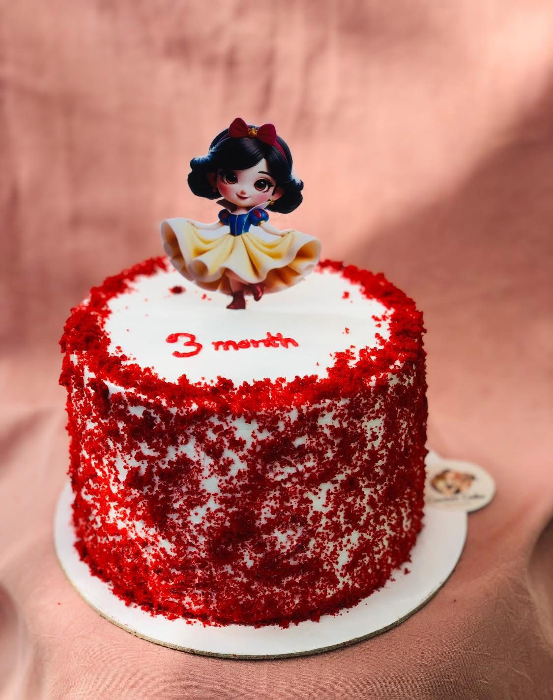 Red velvet Cake(Customised)